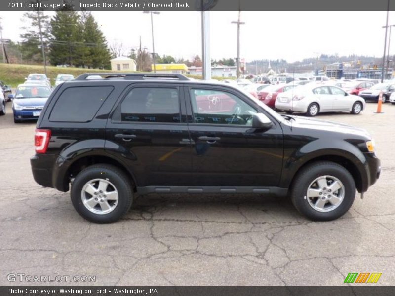 Tuxedo Black Metallic / Charcoal Black 2011 Ford Escape XLT