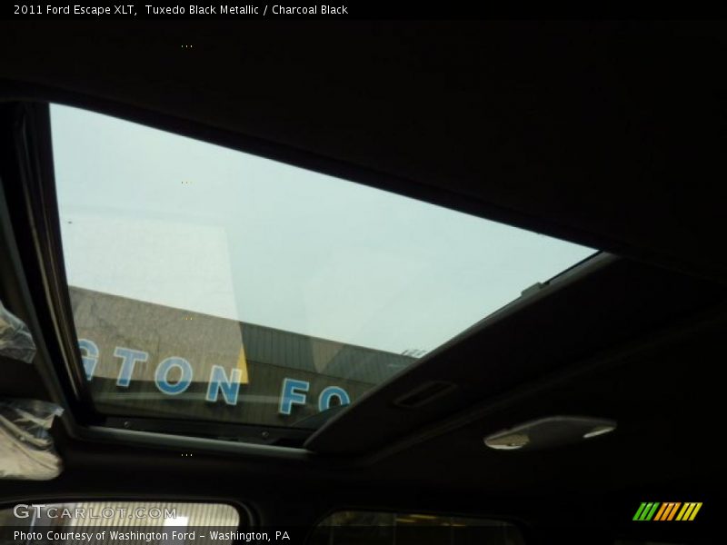 Tuxedo Black Metallic / Charcoal Black 2011 Ford Escape XLT