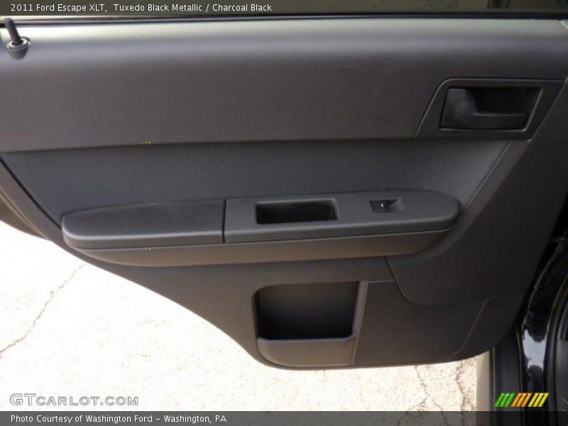 Tuxedo Black Metallic / Charcoal Black 2011 Ford Escape XLT