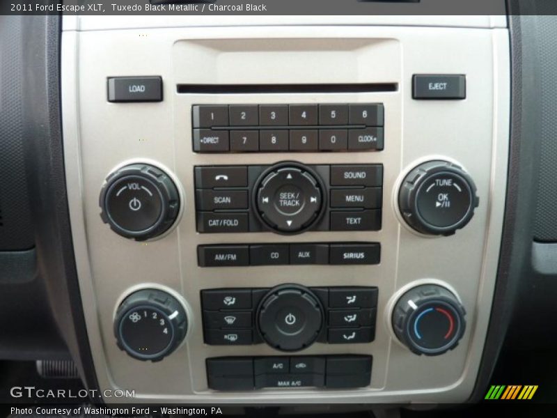 Tuxedo Black Metallic / Charcoal Black 2011 Ford Escape XLT