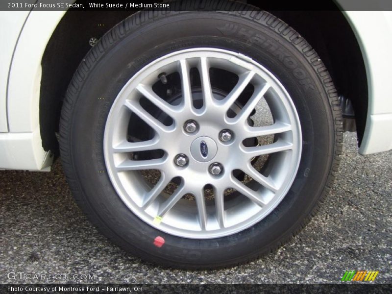 White Suede / Medium Stone 2011 Ford Focus SE Sedan