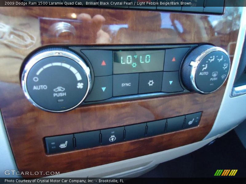 Brilliant Black Crystal Pearl / Light Pebble Beige/Bark Brown 2009 Dodge Ram 1500 Laramie Quad Cab