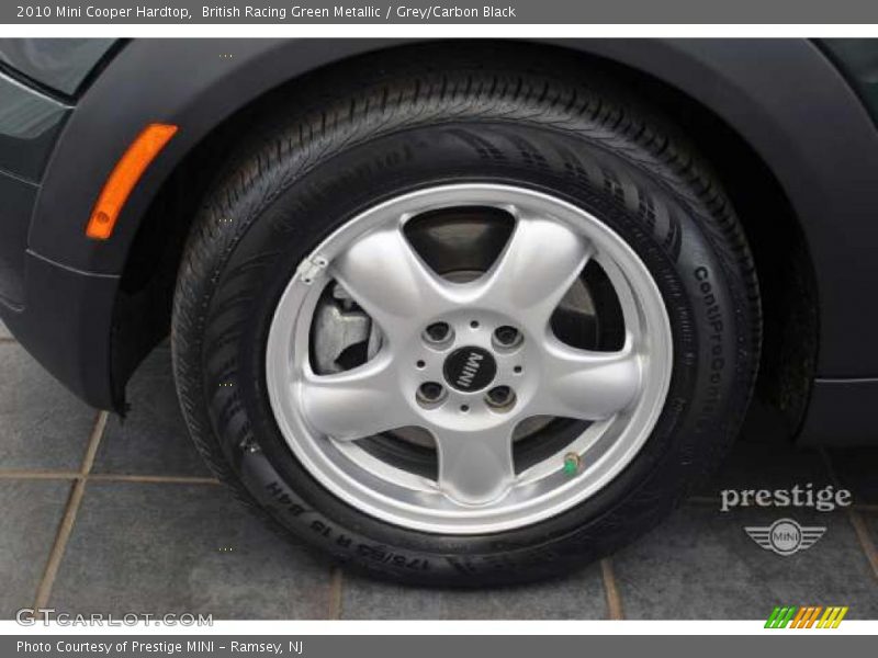 British Racing Green Metallic / Grey/Carbon Black 2010 Mini Cooper Hardtop