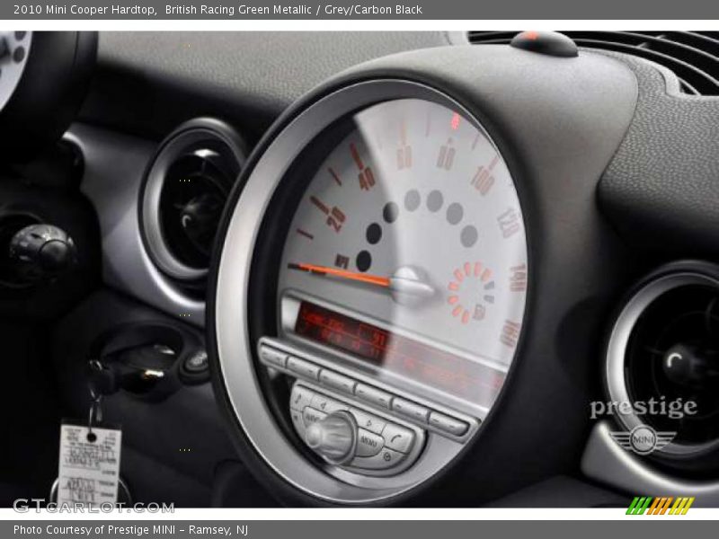 British Racing Green Metallic / Grey/Carbon Black 2010 Mini Cooper Hardtop