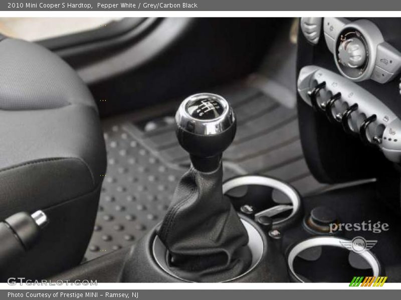 Pepper White / Grey/Carbon Black 2010 Mini Cooper S Hardtop