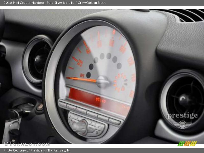 Pure Silver Metallic / Grey/Carbon Black 2010 Mini Cooper Hardtop