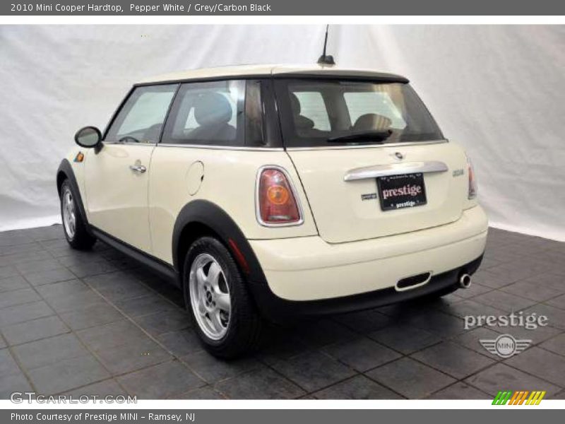 Pepper White / Grey/Carbon Black 2010 Mini Cooper Hardtop