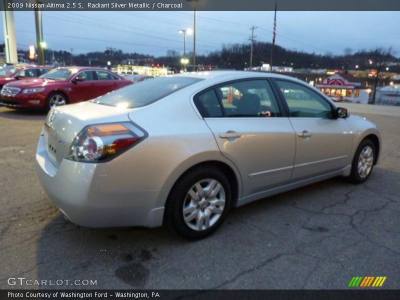Radiant Silver Metallic / Charcoal 2009 Nissan Altima 2.5 S