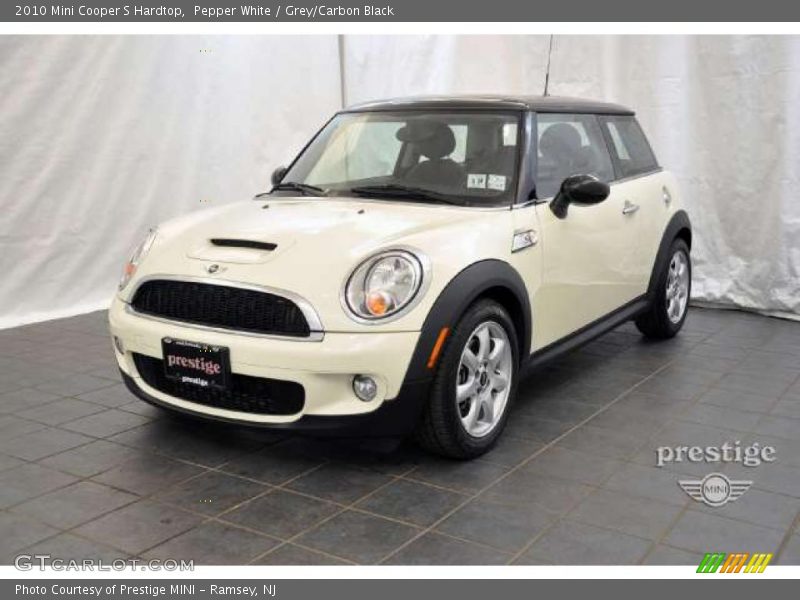 Pepper White / Grey/Carbon Black 2010 Mini Cooper S Hardtop