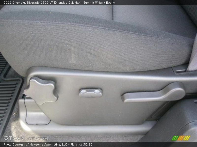 Summit White / Ebony 2011 Chevrolet Silverado 1500 LT Extended Cab 4x4