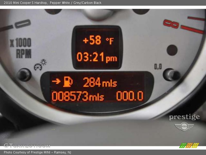 Pepper White / Grey/Carbon Black 2010 Mini Cooper S Hardtop
