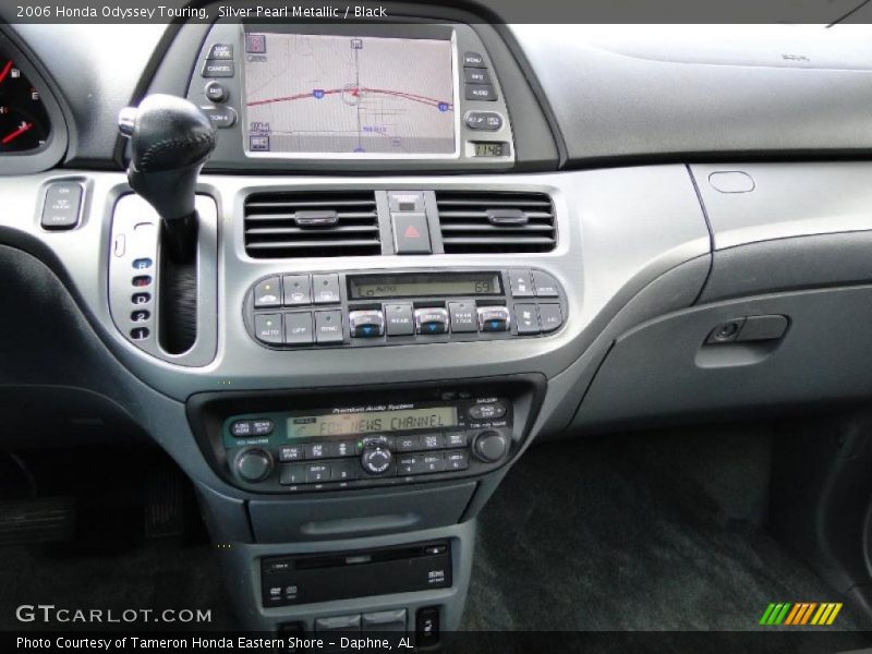 Silver Pearl Metallic / Black 2006 Honda Odyssey Touring