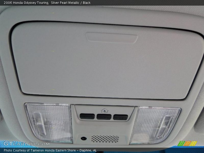 Silver Pearl Metallic / Black 2006 Honda Odyssey Touring