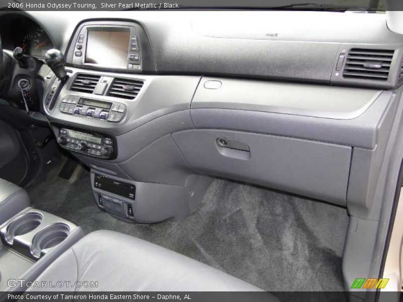 Silver Pearl Metallic / Black 2006 Honda Odyssey Touring