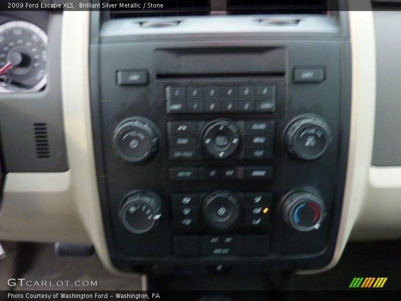 Brilliant Silver Metallic / Stone 2009 Ford Escape XLS