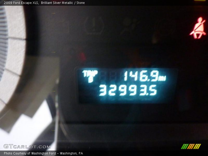 Brilliant Silver Metallic / Stone 2009 Ford Escape XLS