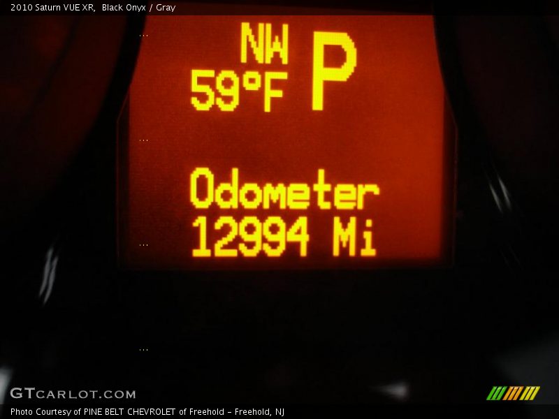 Black Onyx / Gray 2010 Saturn VUE XR