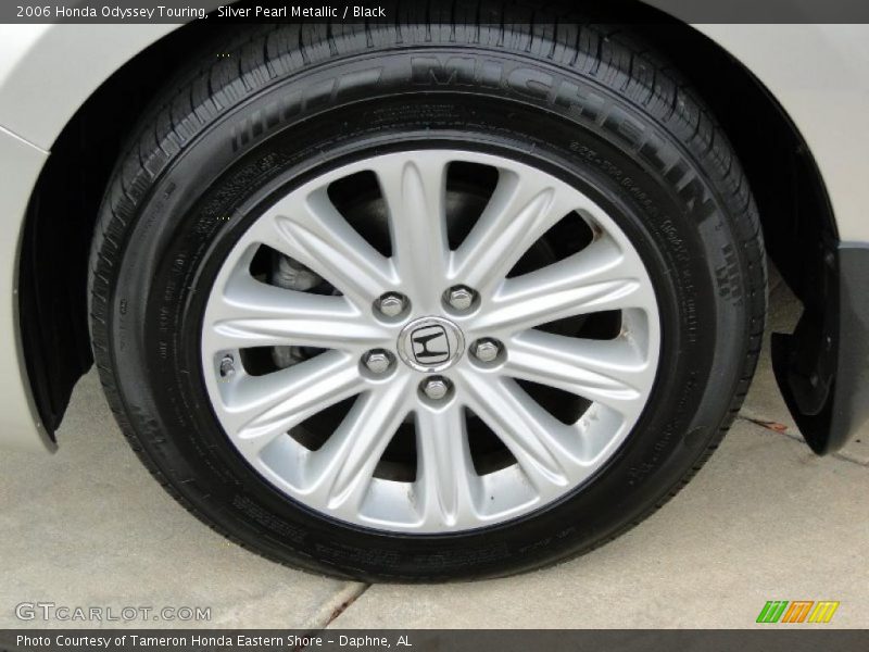 Silver Pearl Metallic / Black 2006 Honda Odyssey Touring