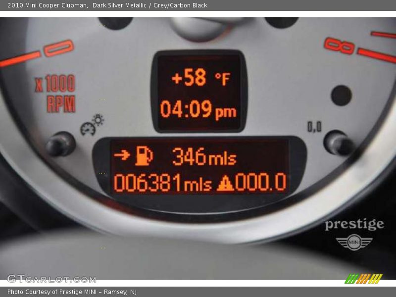 Dark Silver Metallic / Grey/Carbon Black 2010 Mini Cooper Clubman