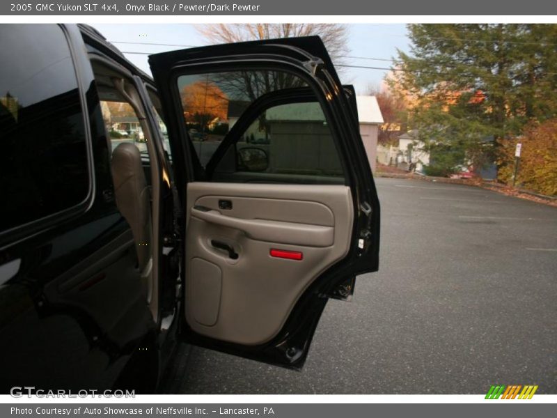 Onyx Black / Pewter/Dark Pewter 2005 GMC Yukon SLT 4x4