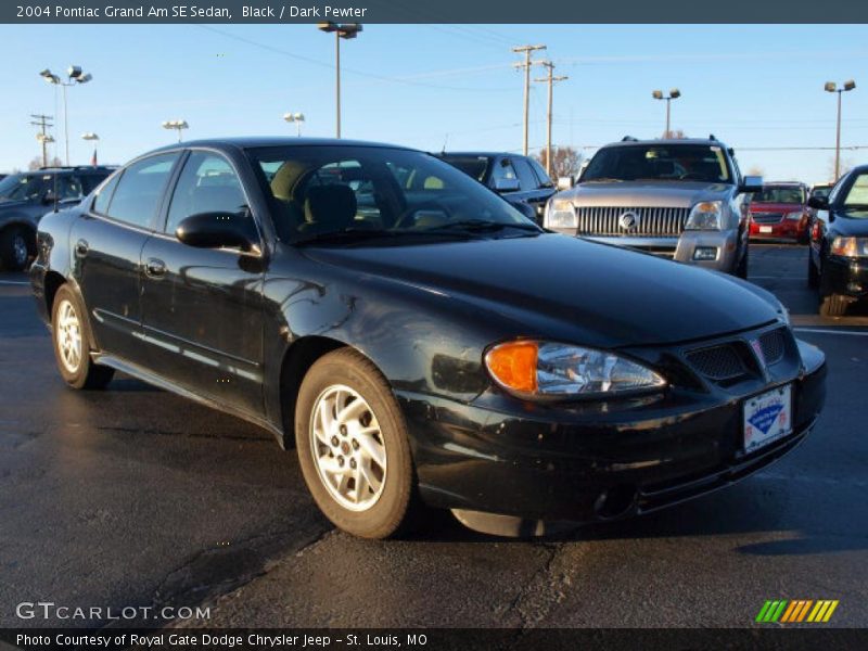 Black / Dark Pewter 2004 Pontiac Grand Am SE Sedan