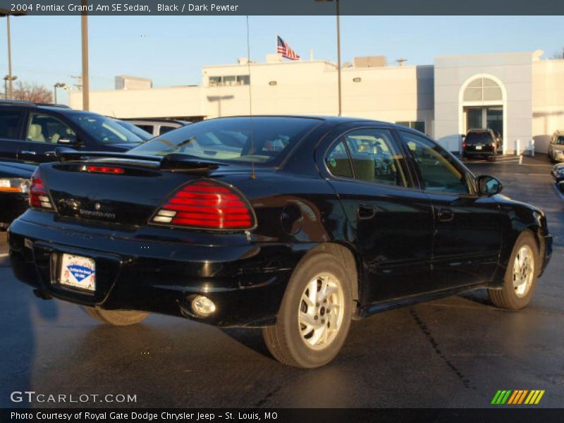 Black / Dark Pewter 2004 Pontiac Grand Am SE Sedan