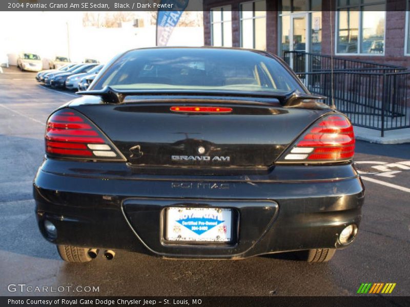 Black / Dark Pewter 2004 Pontiac Grand Am SE Sedan