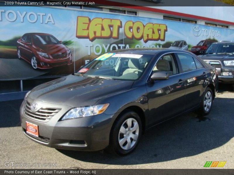 Magnetic Gray Metallic / Ash 2009 Toyota Camry LE