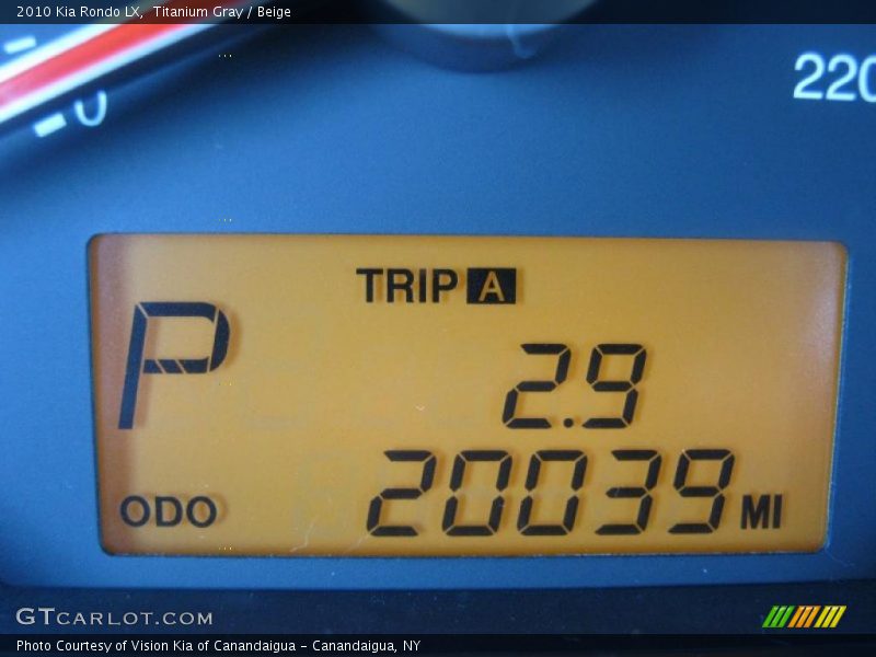 Titanium Gray / Beige 2010 Kia Rondo LX