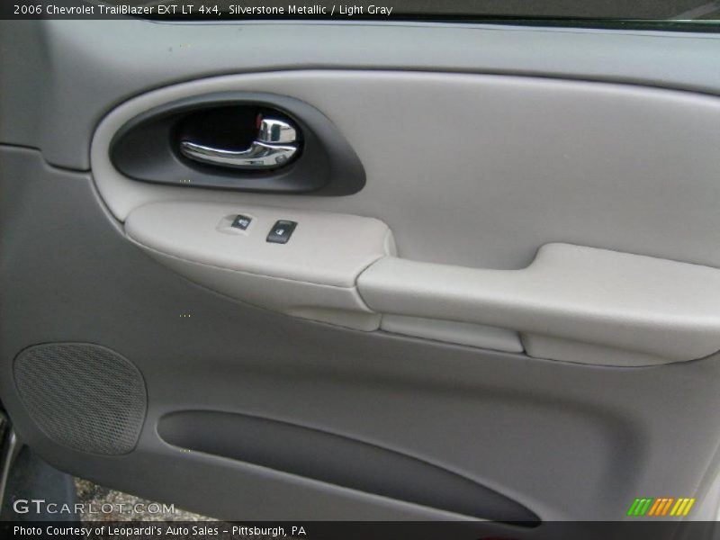 Silverstone Metallic / Light Gray 2006 Chevrolet TrailBlazer EXT LT 4x4