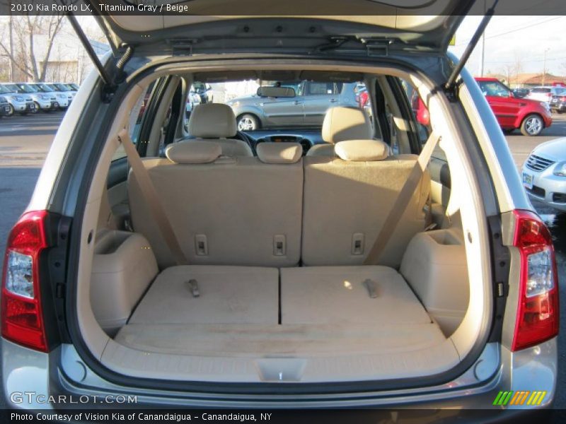 Titanium Gray / Beige 2010 Kia Rondo LX