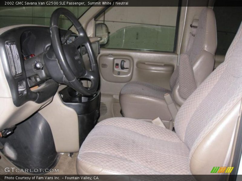 Summit White / Neutral 2002 GMC Savana Van G2500 SLE Passenger