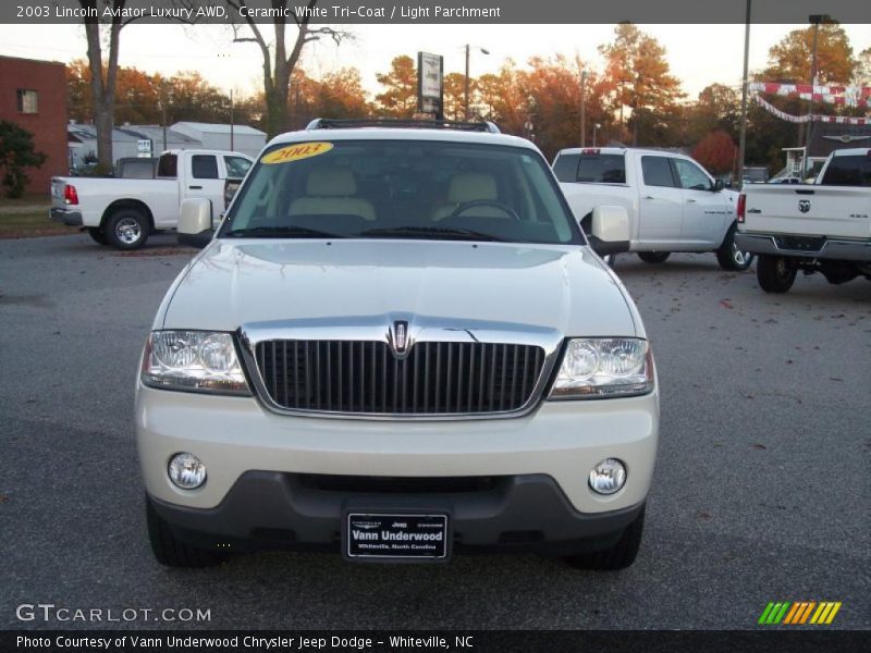 Ceramic White Tri-Coat / Light Parchment 2003 Lincoln Aviator Luxury AWD