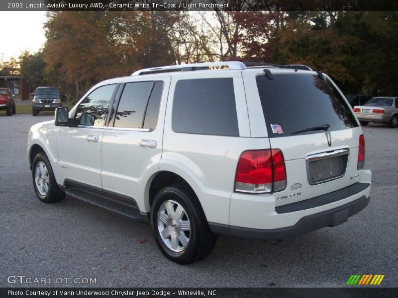 Ceramic White Tri-Coat / Light Parchment 2003 Lincoln Aviator Luxury AWD