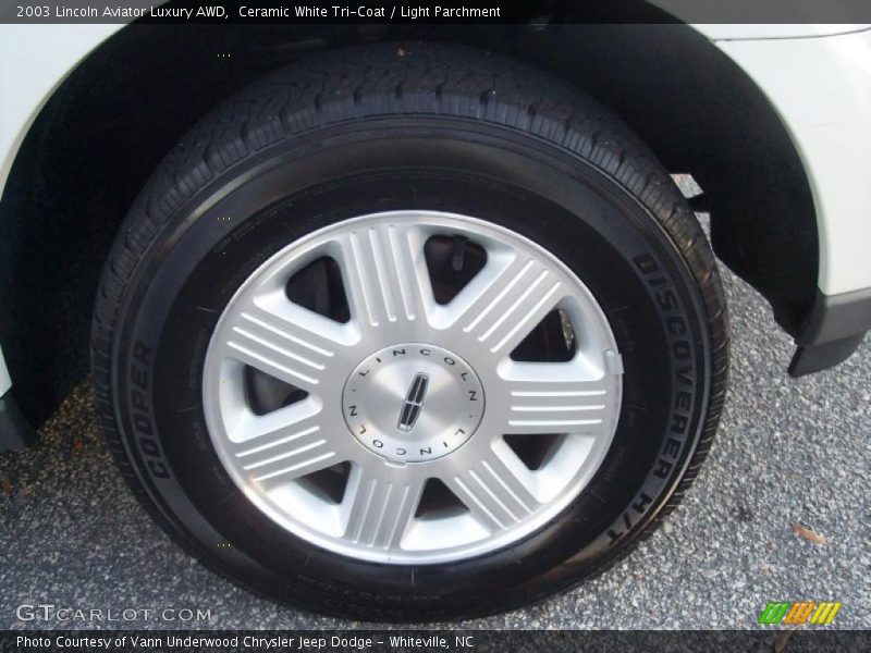 Ceramic White Tri-Coat / Light Parchment 2003 Lincoln Aviator Luxury AWD