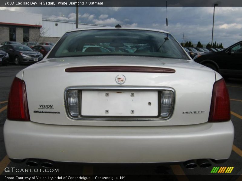 White Diamond / Oatmeal 2003 Cadillac DeVille Sedan
