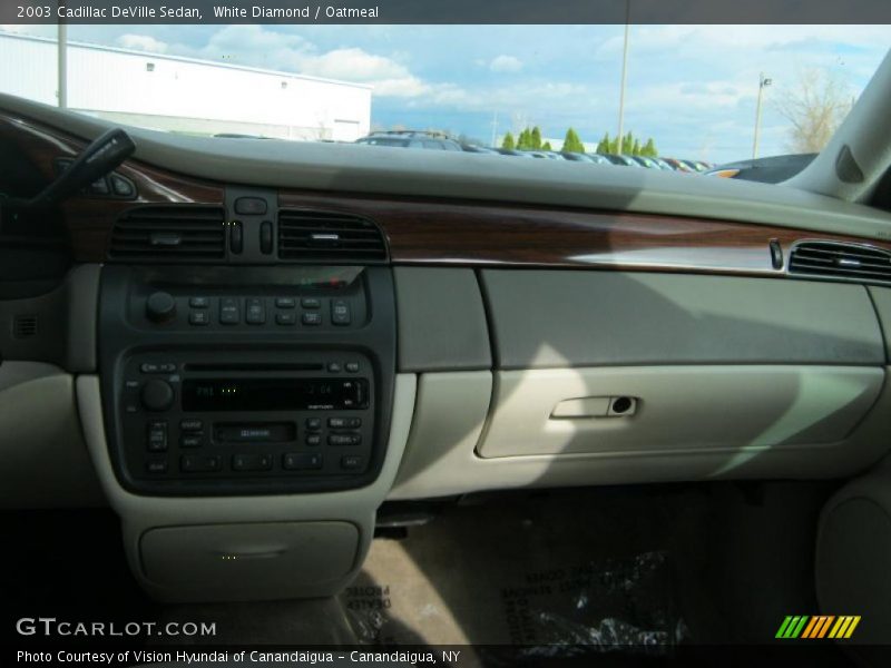 White Diamond / Oatmeal 2003 Cadillac DeVille Sedan