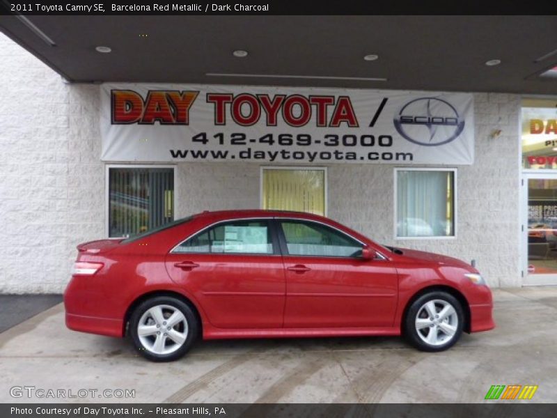 Barcelona Red Metallic / Dark Charcoal 2011 Toyota Camry SE