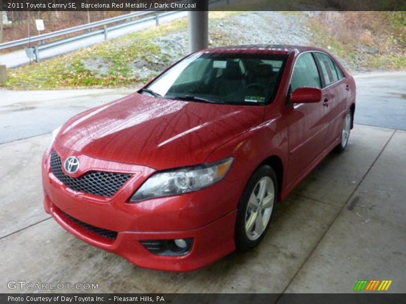 Barcelona Red Metallic / Dark Charcoal 2011 Toyota Camry SE