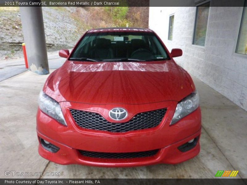 Barcelona Red Metallic / Dark Charcoal 2011 Toyota Camry SE