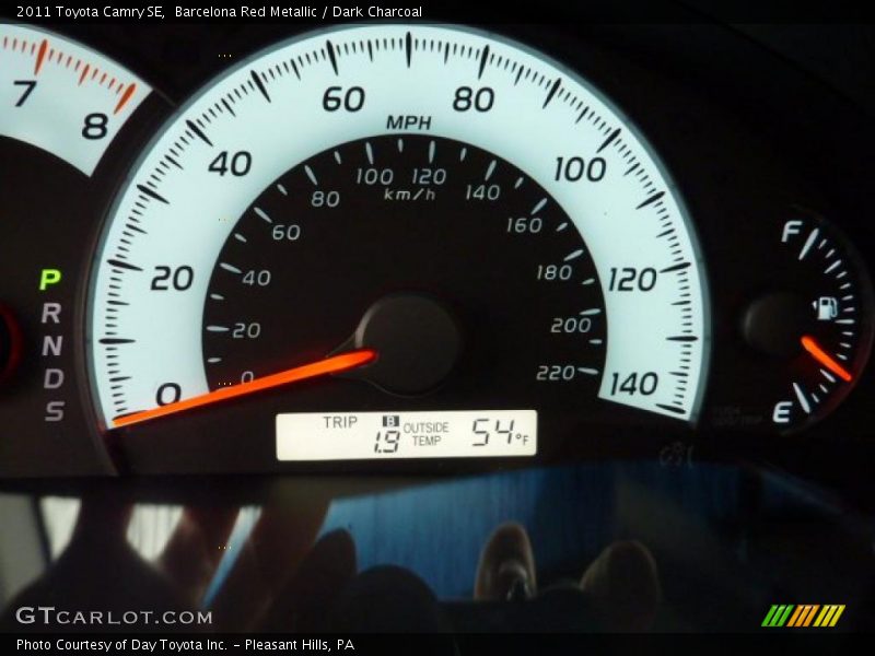 Barcelona Red Metallic / Dark Charcoal 2011 Toyota Camry SE