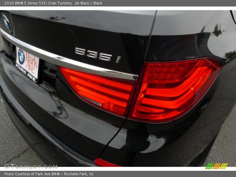 Jet Black / Black 2010 BMW 5 Series 535i Gran Turismo