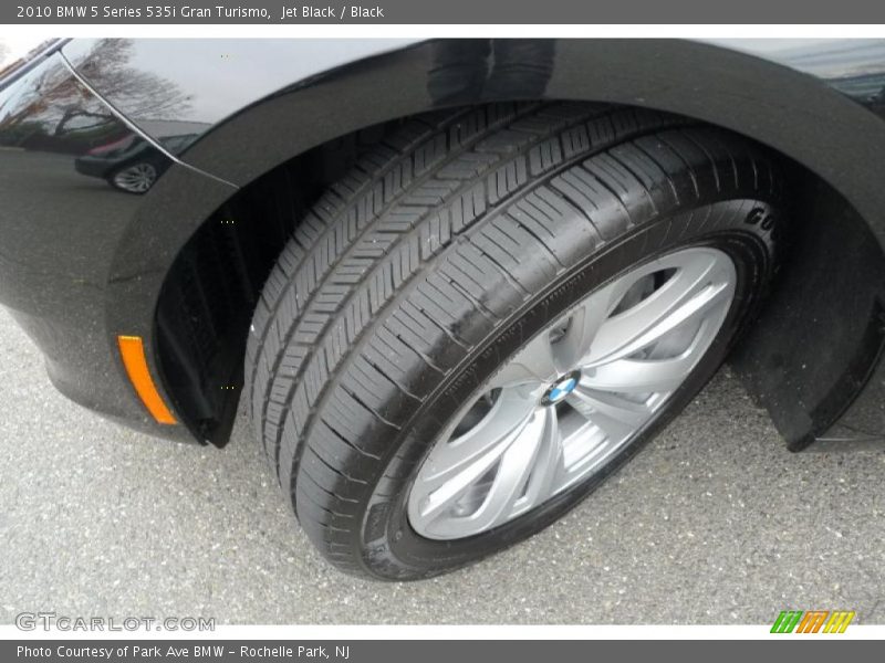 Jet Black / Black 2010 BMW 5 Series 535i Gran Turismo