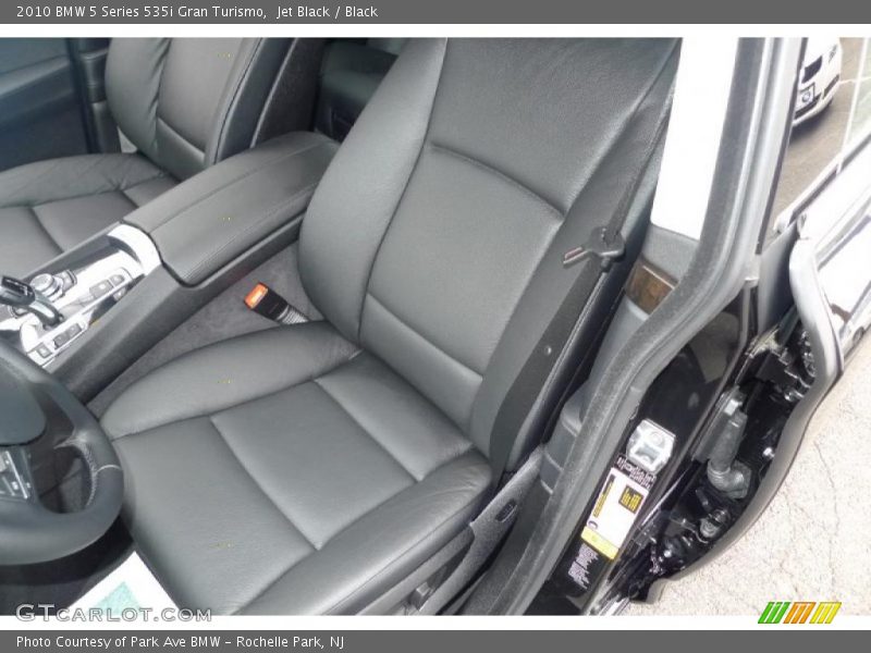 Jet Black / Black 2010 BMW 5 Series 535i Gran Turismo