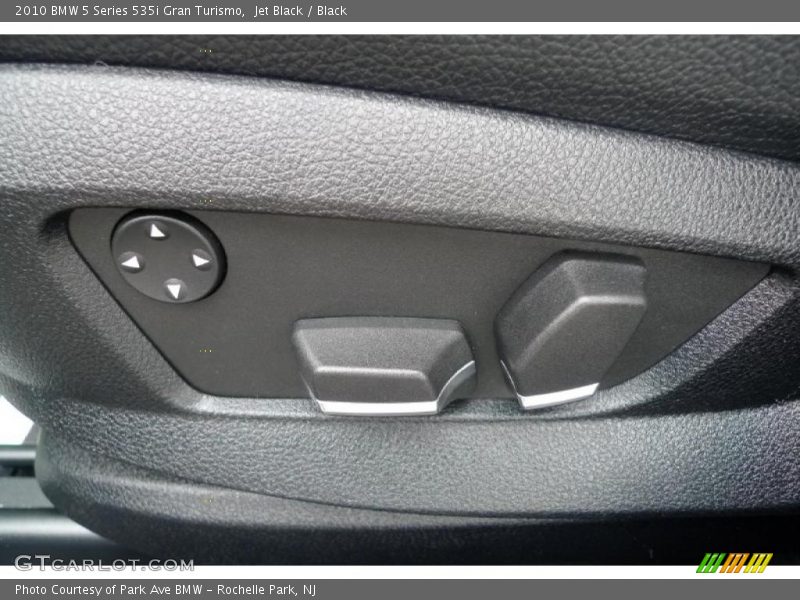 Jet Black / Black 2010 BMW 5 Series 535i Gran Turismo