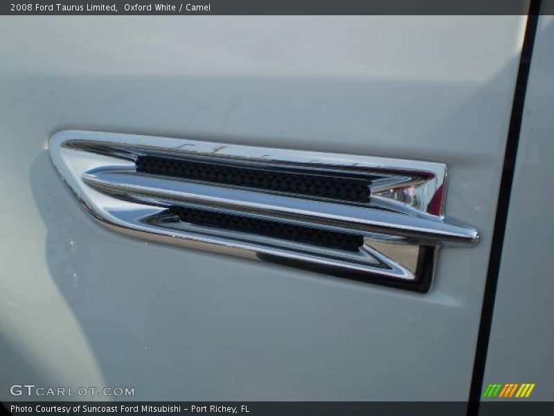 Oxford White / Camel 2008 Ford Taurus Limited