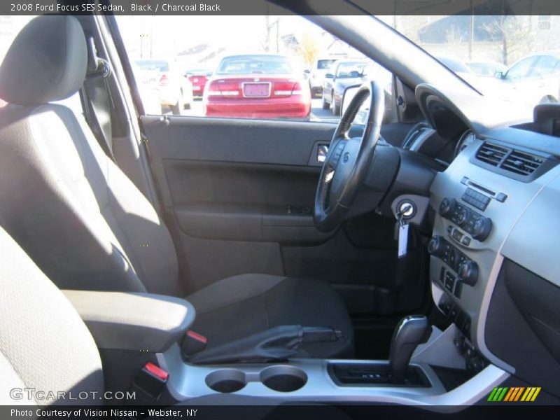 Black / Charcoal Black 2008 Ford Focus SES Sedan