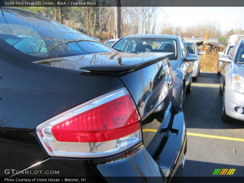 Black / Charcoal Black 2008 Ford Focus SES Sedan