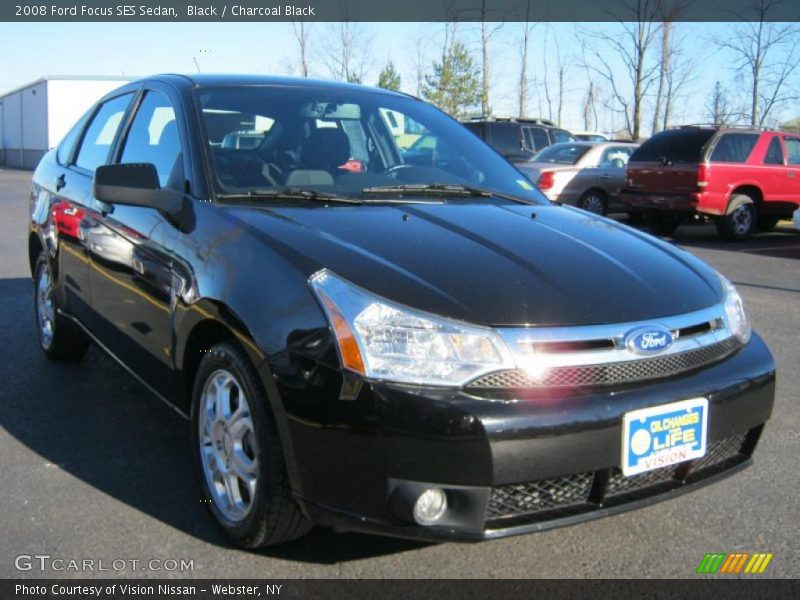 Black / Charcoal Black 2008 Ford Focus SES Sedan