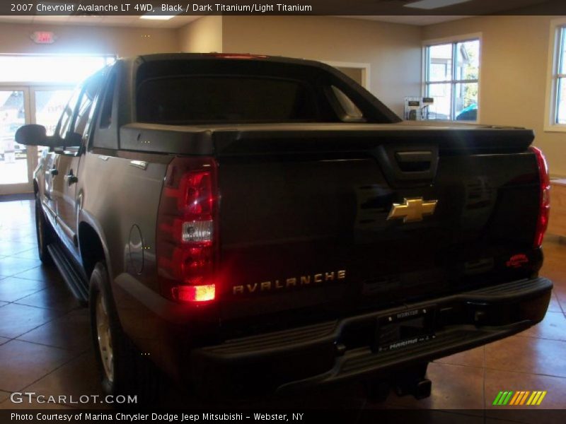 Black / Dark Titanium/Light Titanium 2007 Chevrolet Avalanche LT 4WD